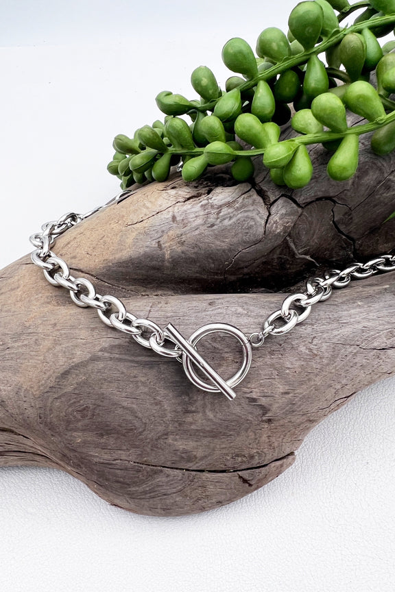 Chunky silver stainless steel necklace with a toggle clasp for a statement look