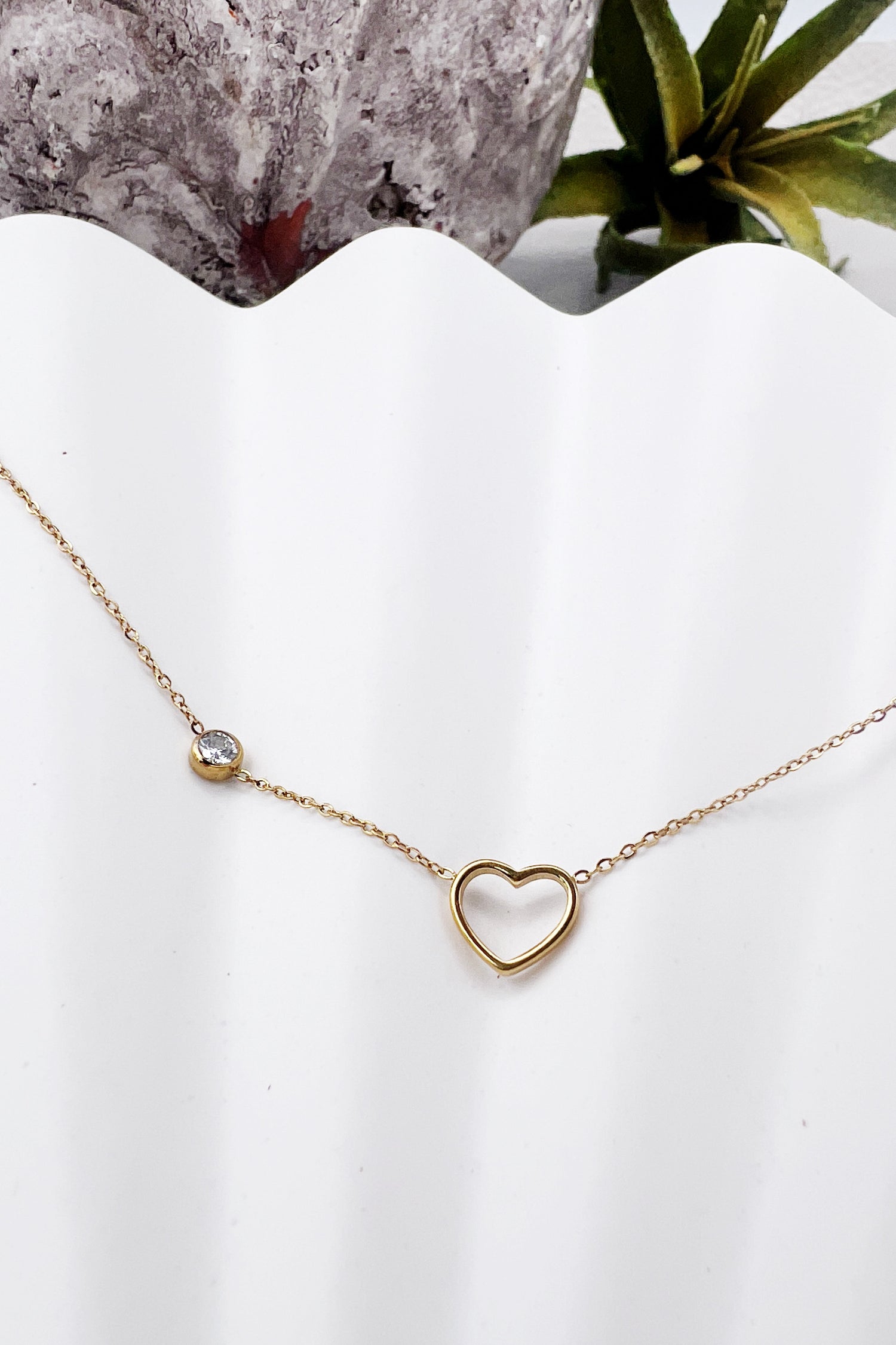 heart dainty stainless steel necklace in gold or silver with cz diamond